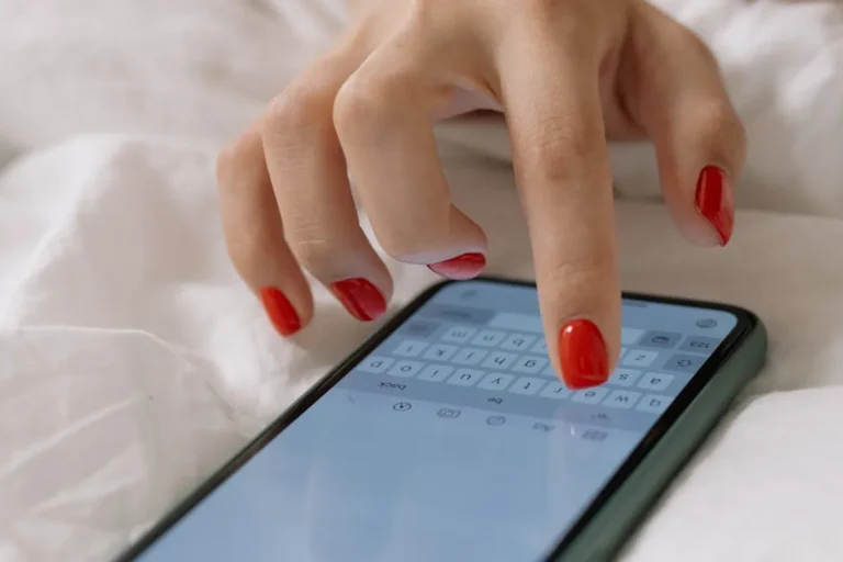 Best Flirty Texts That Do Not Sound Awkward