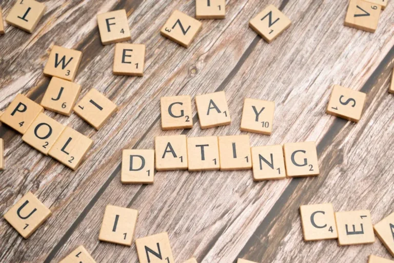 Dating Slang Meanings Explained for Beginners