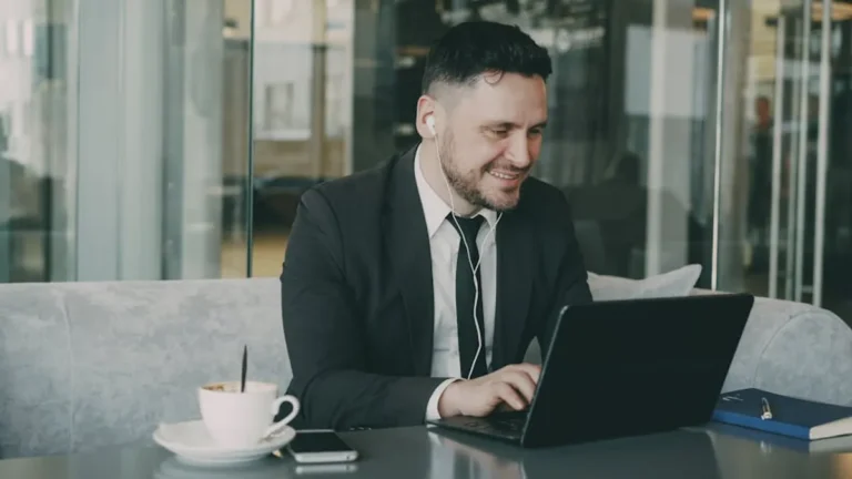 Online Dating Safety Tips Everyone Should Know