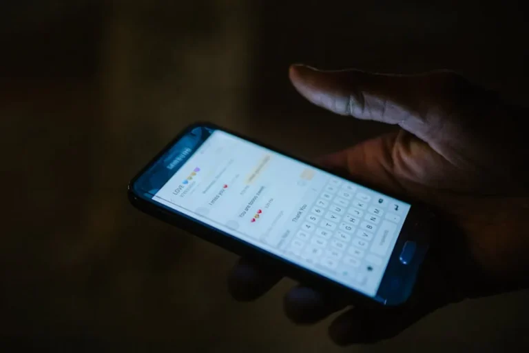 What IS GH Grindr: Meaning, Safety, Boundaries, and What to Know